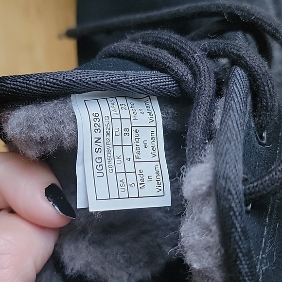 Ugg Neumel Chukka Boot - Picture 5 of 8